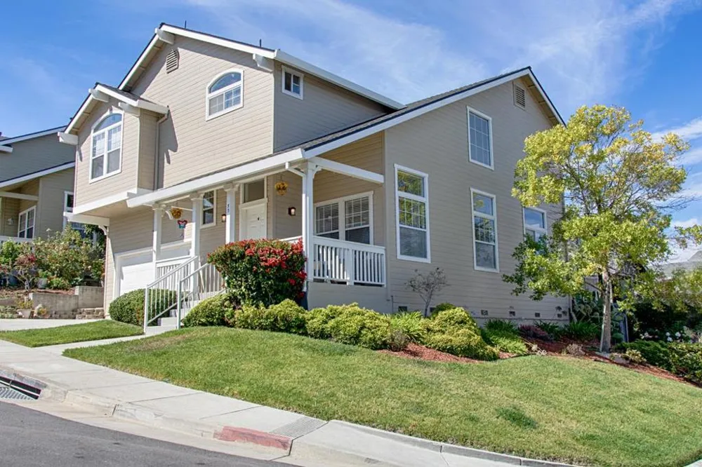 73 Firethorne Way Watsonville, CA 95076
