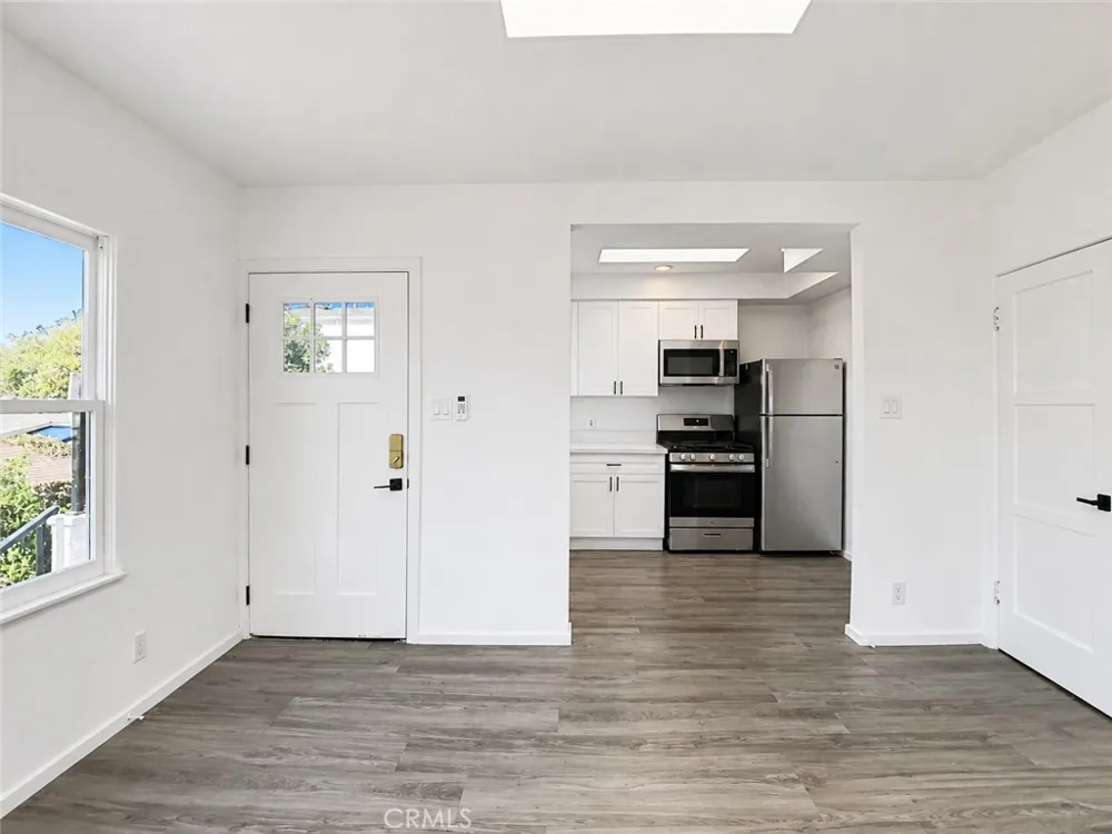 1147 24th Santa Monica, CA 90403