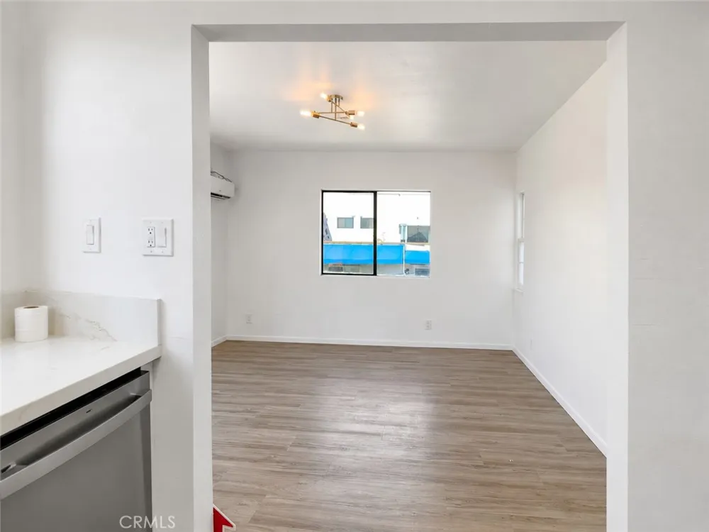 1147 24th Santa Monica, CA 90403