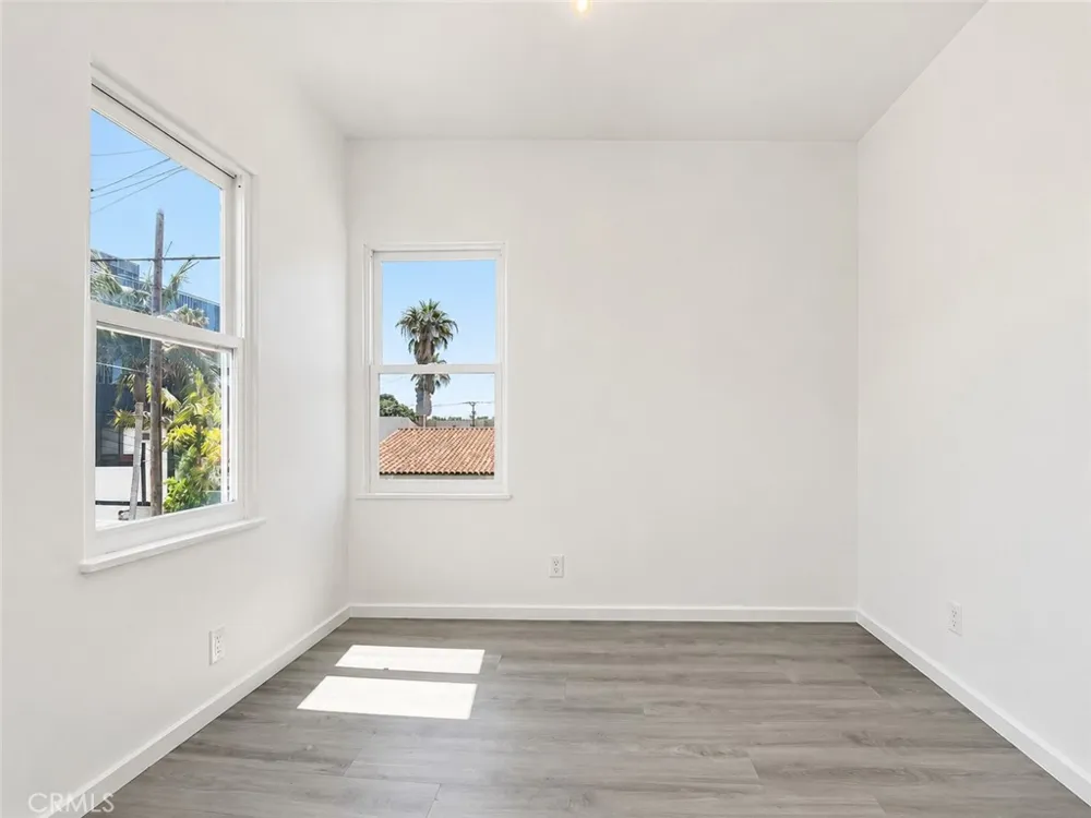1147 24th Santa Monica, CA 90403