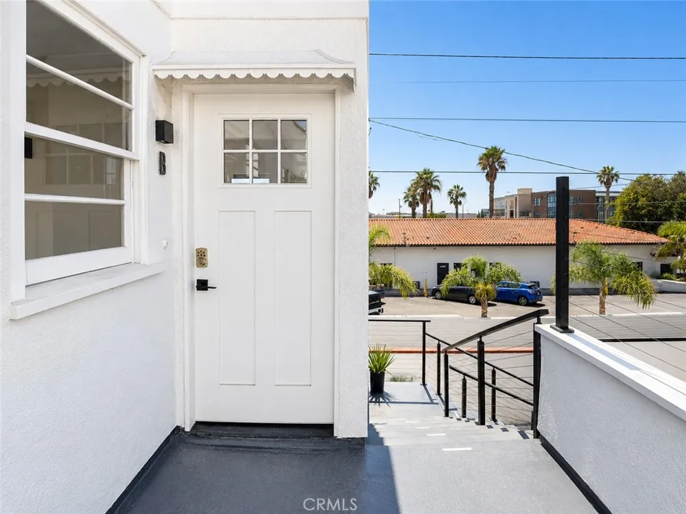1147 24th Santa Monica, CA 90403