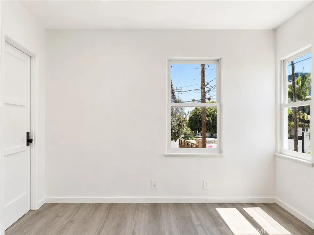 1147 24th Santa Monica, CA 90403