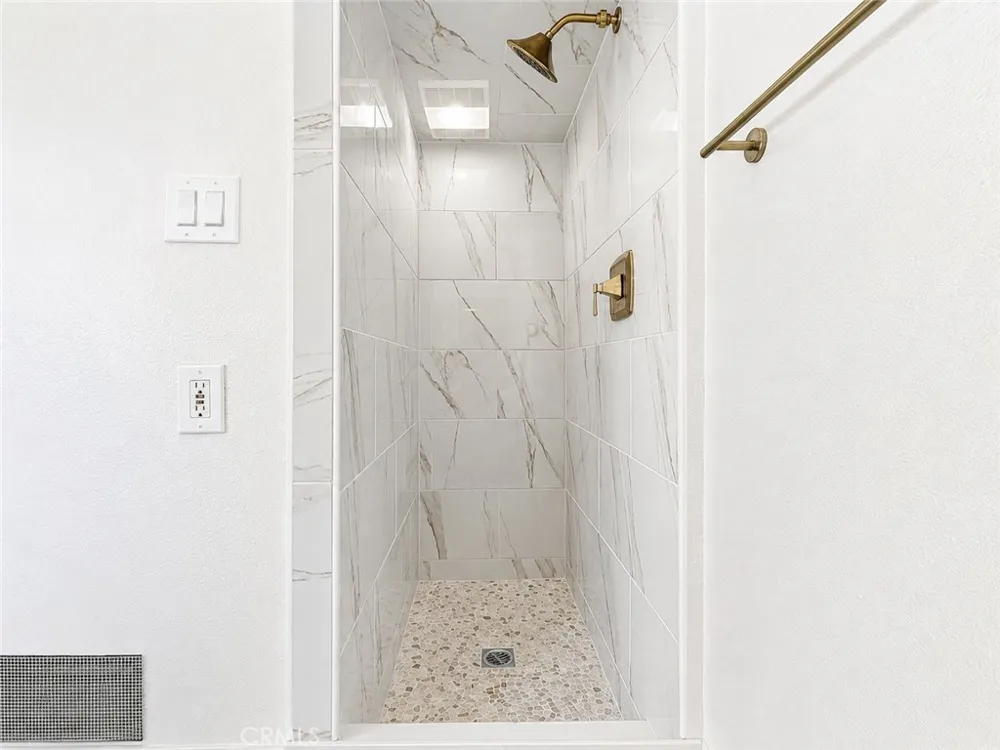 1147 24th Santa Monica, CA 90403