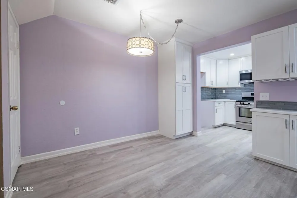 1043 Waltham Road #E Simi Valley, CA 93065