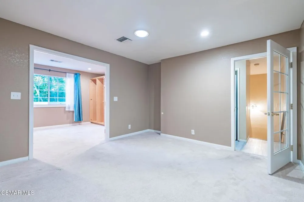 1043 Waltham Road #E Simi Valley, CA 93065