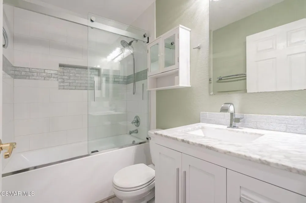 1043 Waltham Road #E Simi Valley, CA 93065