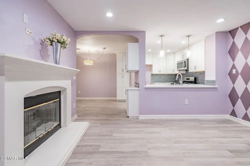 1043 Waltham Road #E Simi Valley, CA 93065