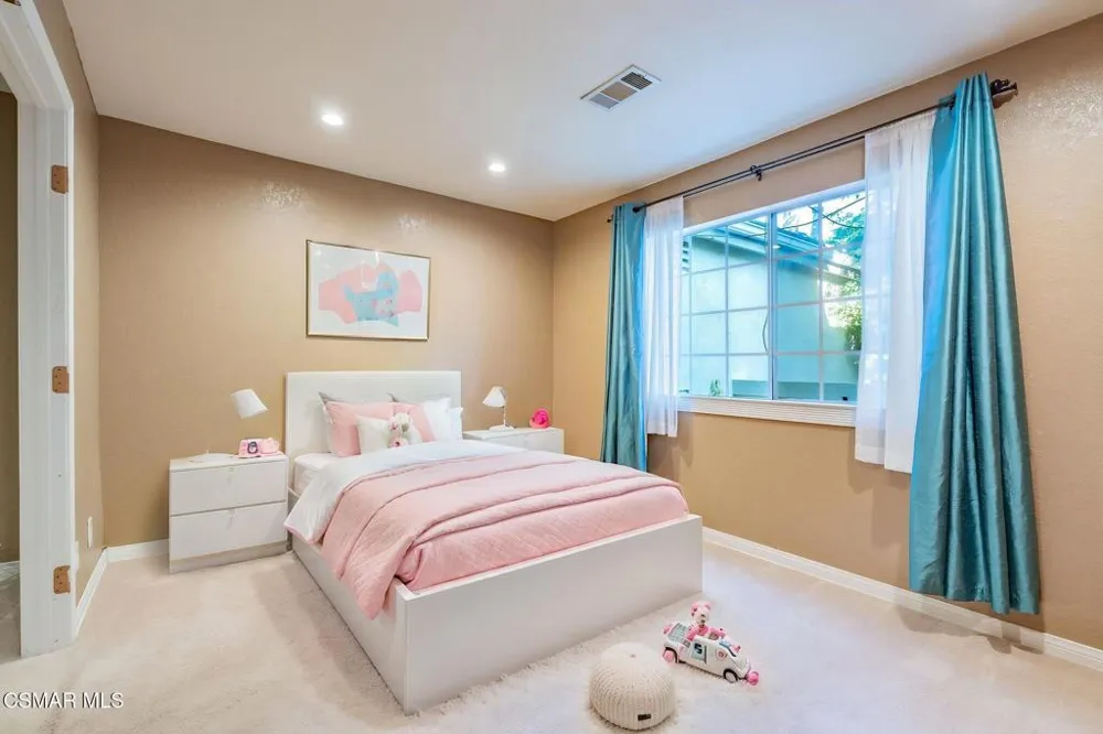 1043 Waltham Road #E Simi Valley, CA 93065