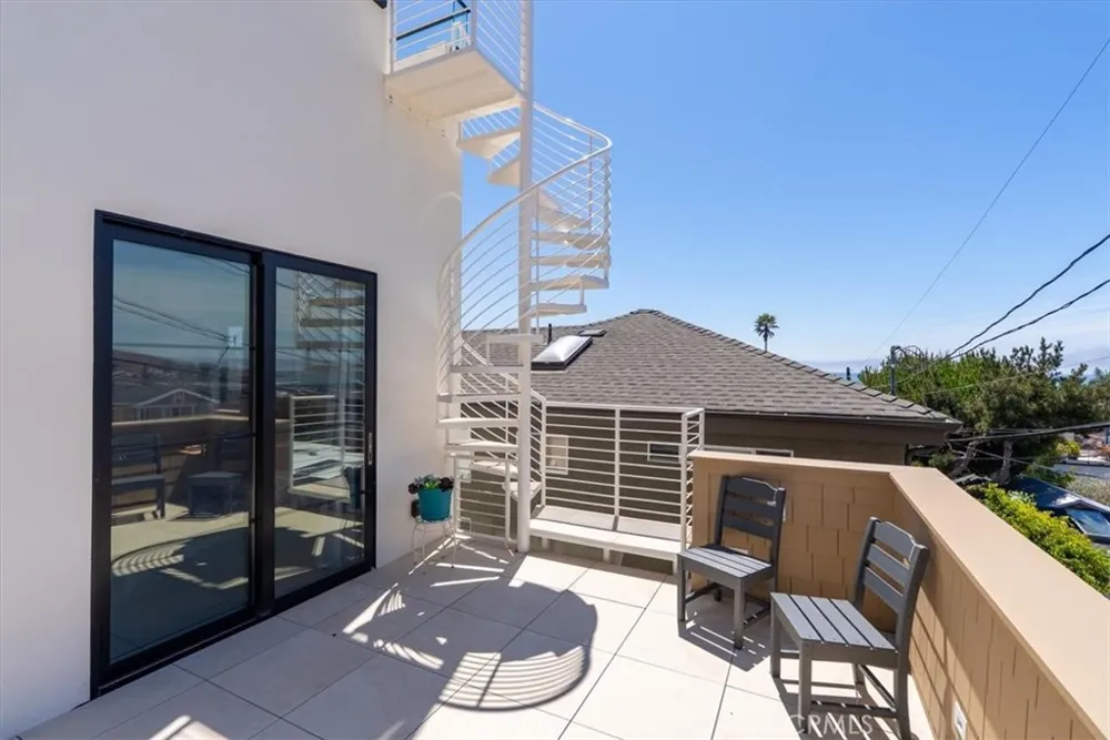 183 H Street Cayucos, CA 93430