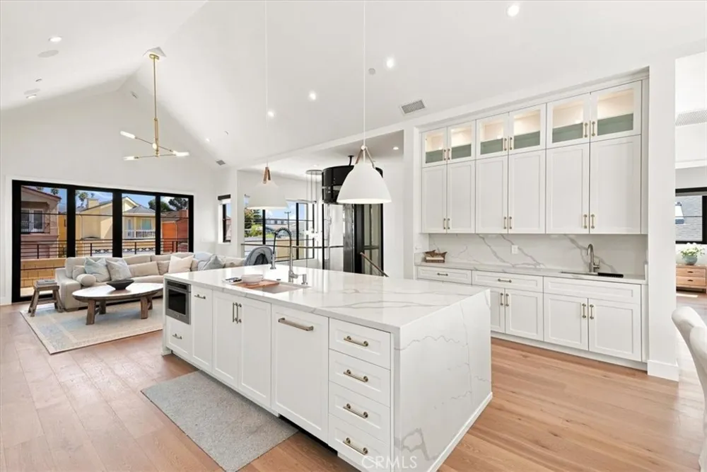 183 H Street Cayucos, CA 93430