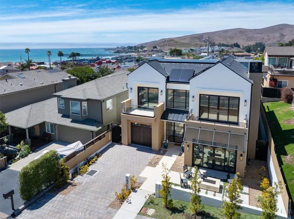 183 H Street Cayucos, CA 93430