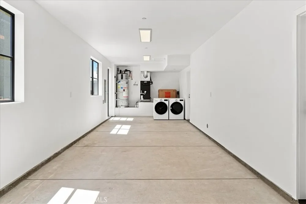 183 H Street Cayucos, CA 93430