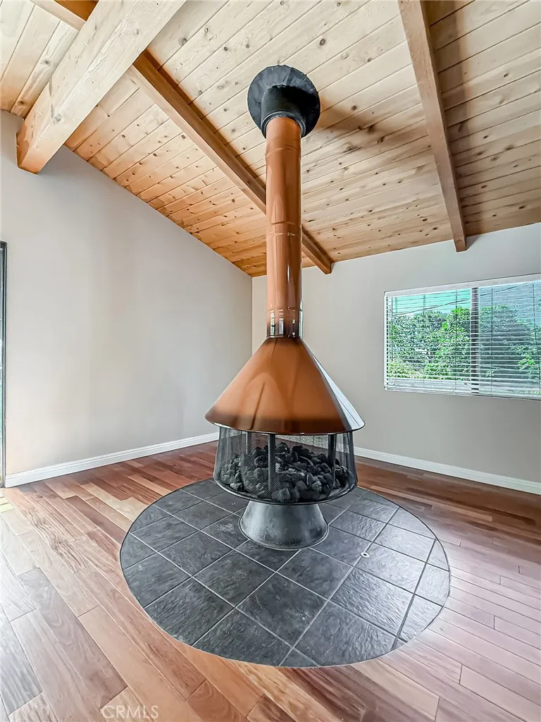 1496 Kathleen Drive Newbury Park, CA 91320