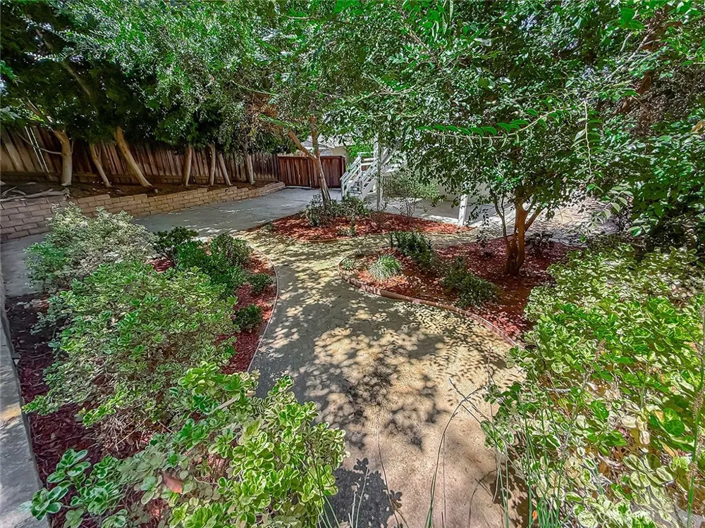 1496 Kathleen Drive Newbury Park, CA 91320