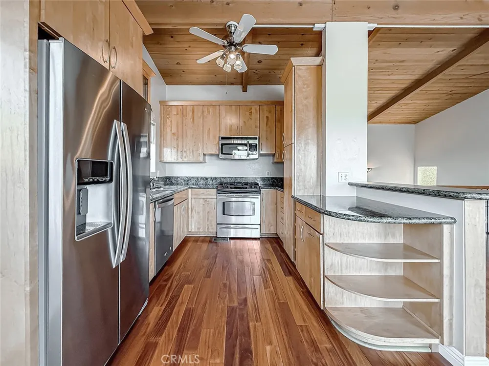 1496 Kathleen Drive Newbury Park, CA 91320