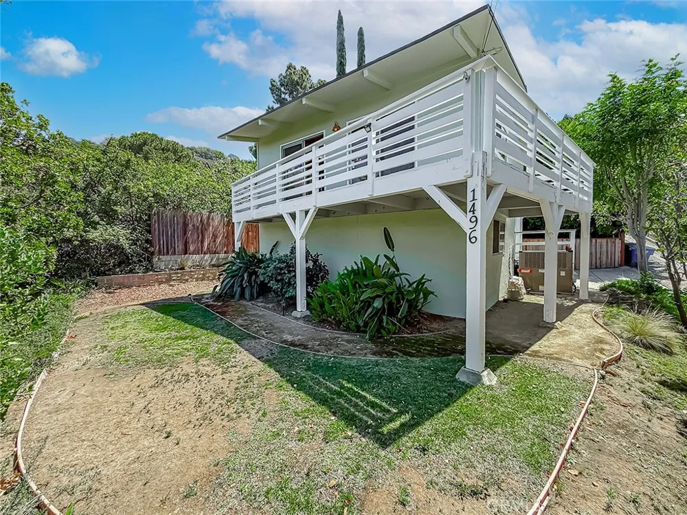 1496 Kathleen Drive Newbury Park, CA 91320