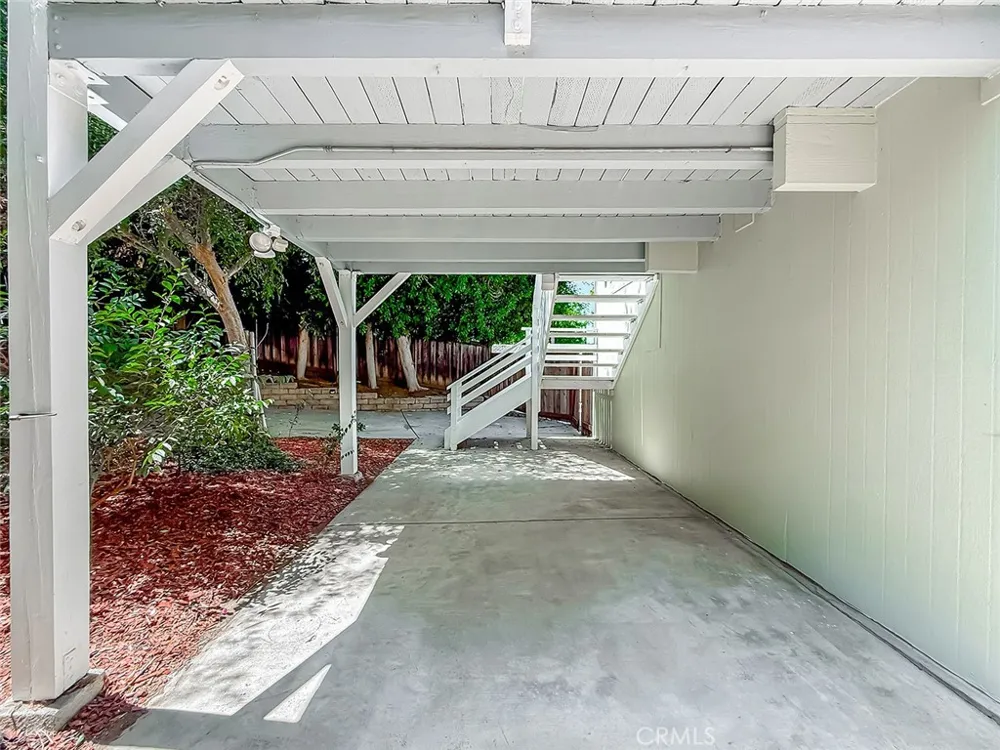 1496 Kathleen Drive Newbury Park, CA 91320