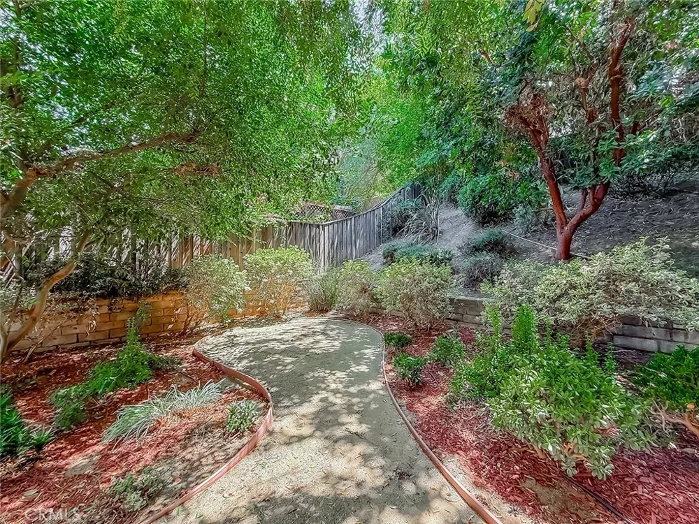 1496 Kathleen Drive Newbury Park, CA 91320