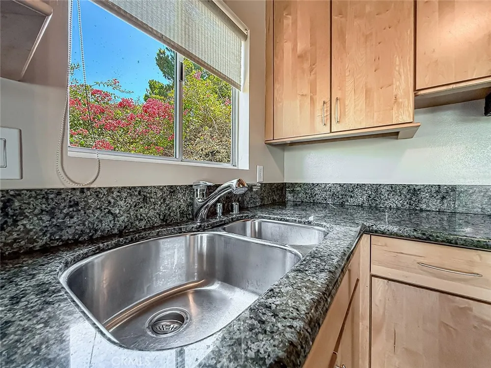 1496 Kathleen Drive Newbury Park, CA 91320