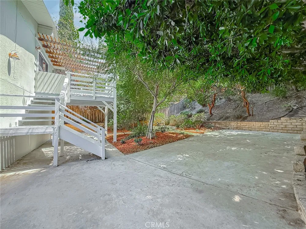 1496 Kathleen Drive Newbury Park, CA 91320