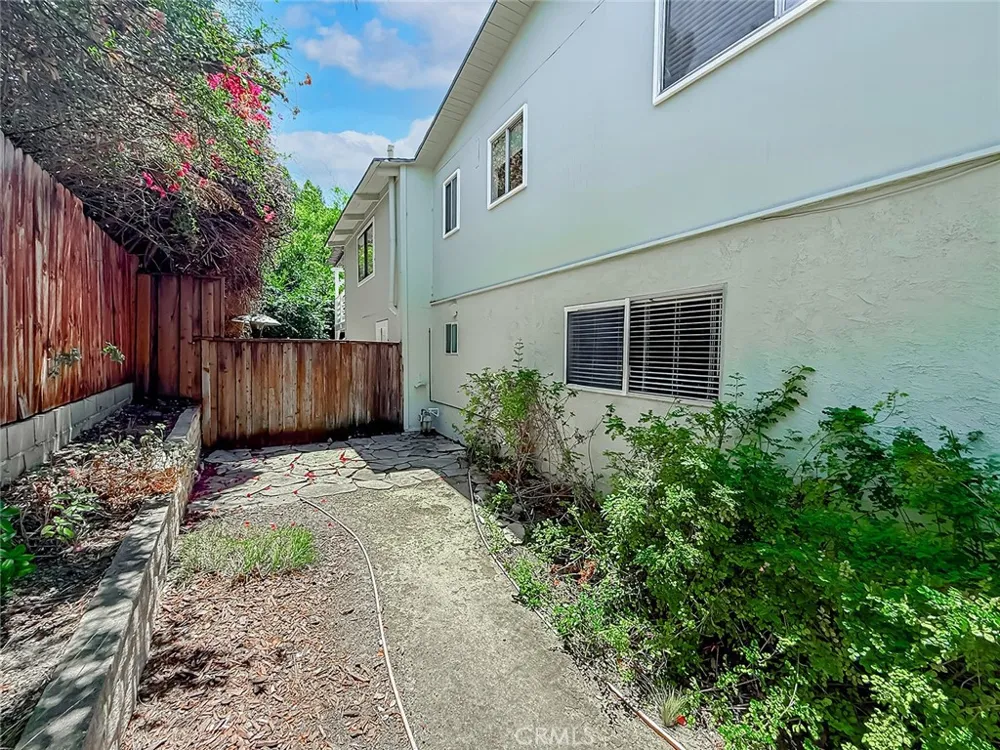1496 Kathleen Drive Newbury Park, CA 91320