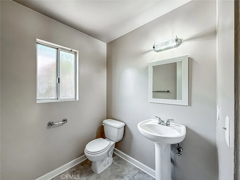 1496 Kathleen Drive Newbury Park, CA 91320