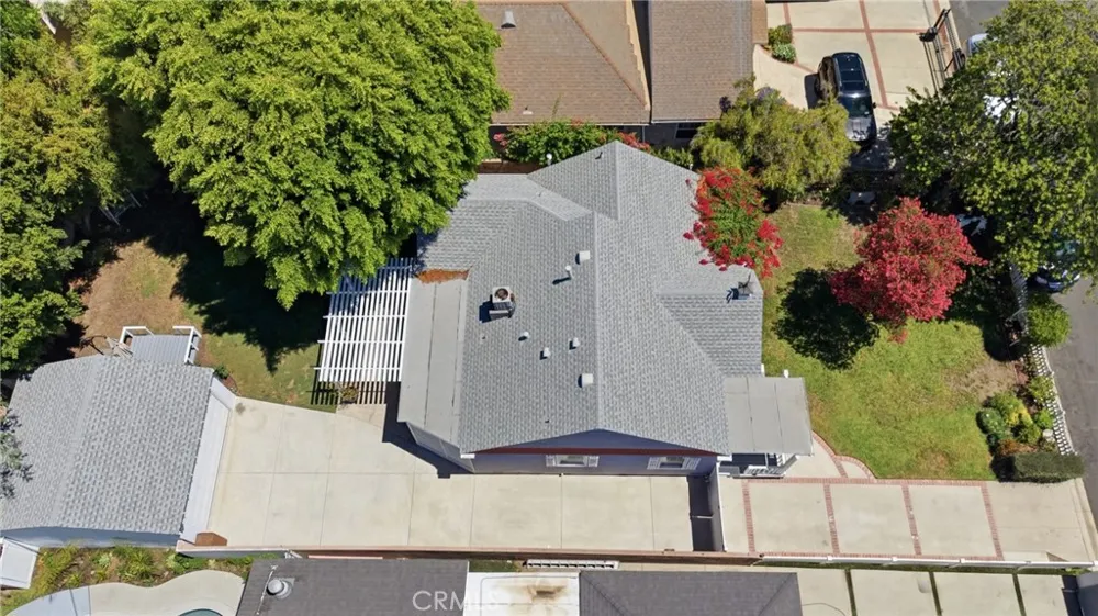 11957 Collins Street Valley Village, CA 91607