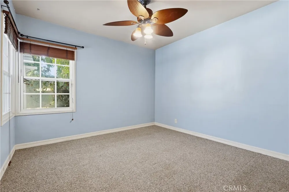 11957 Collins Street Valley Village, CA 91607