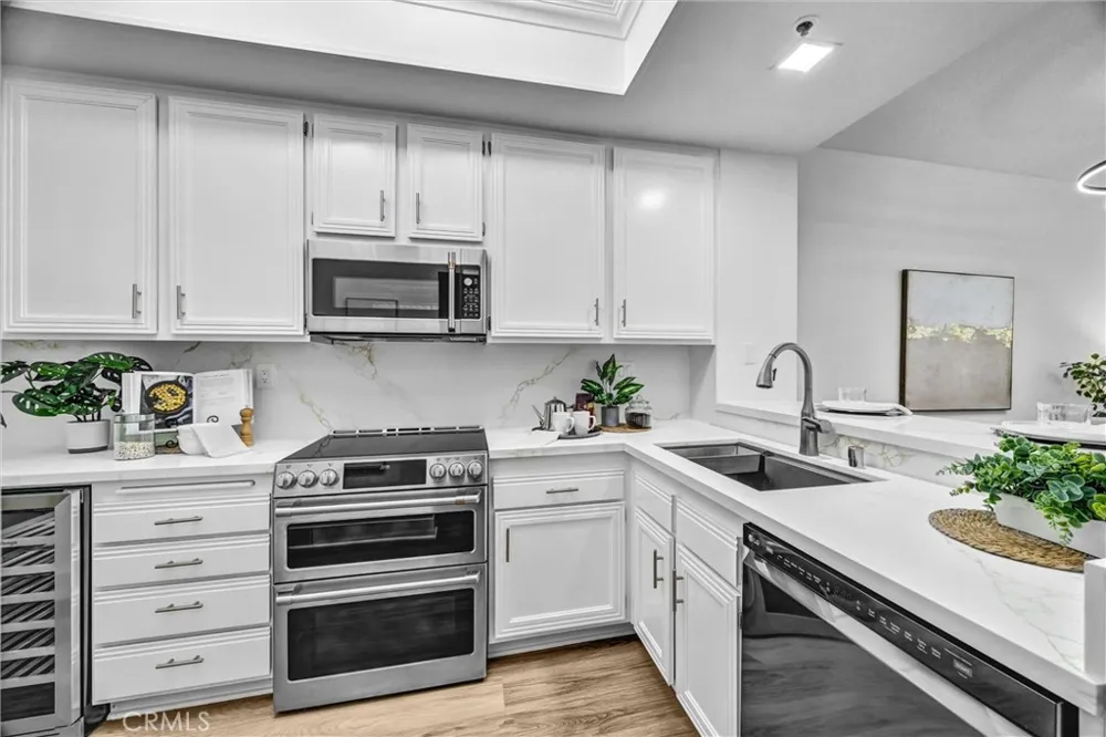 230 Lille #102 Newport Beach, CA 92663