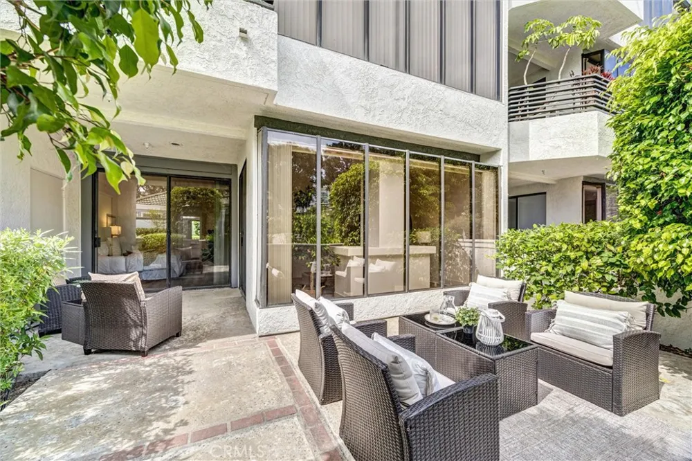 230 Lille #102 Newport Beach, CA 92663
