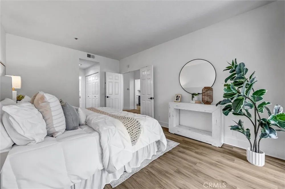 230 Lille #102 Newport Beach, CA 92663