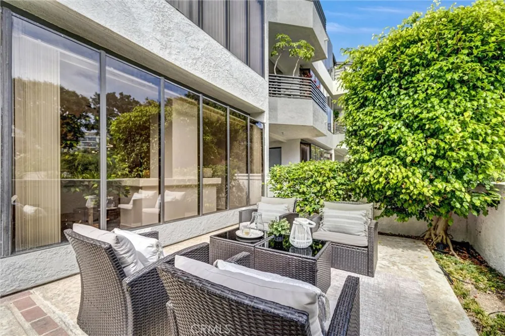 230 Lille #102 Newport Beach, CA 92663