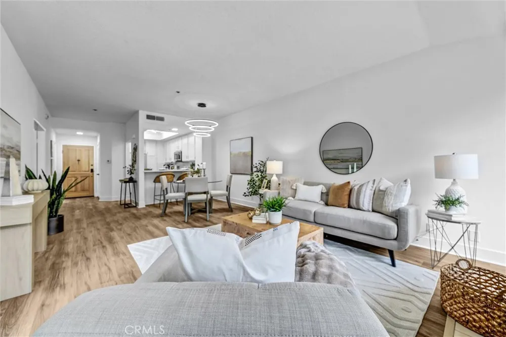 230 Lille #102 Newport Beach, CA 92663