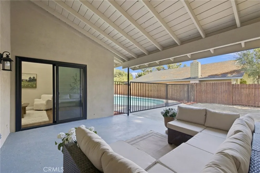 6805 Saddleback Bakersfield, CA 93309