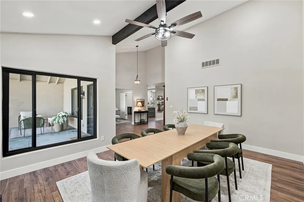 6805 Saddleback Bakersfield, CA 93309