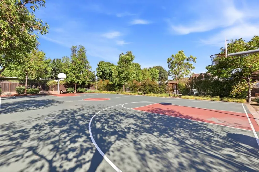 143 Sapphire Lane Morgan Hill, CA 95037