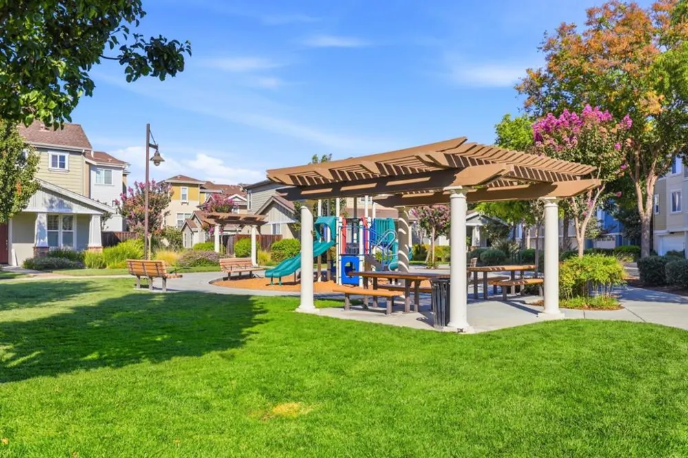 143 Sapphire Lane Morgan Hill, CA 95037