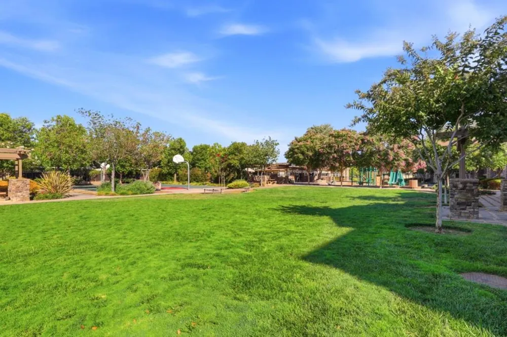 143 Sapphire Lane Morgan Hill, CA 95037