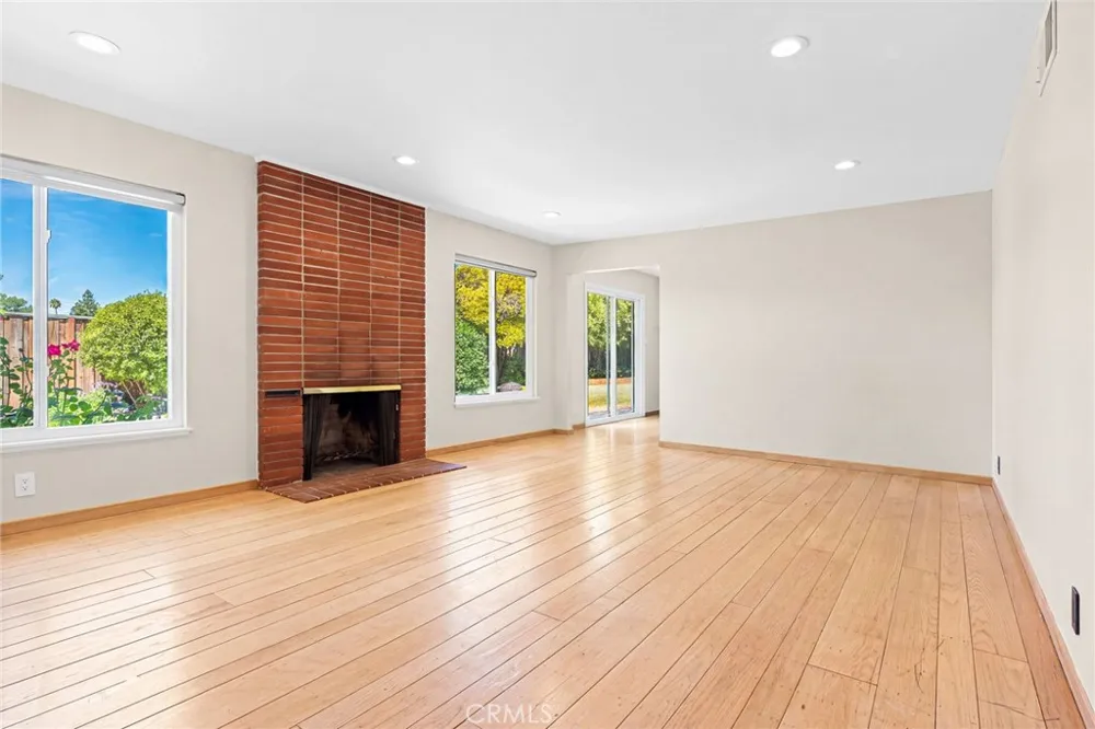 240 Los Felicas Walnut Creek, CA 94598