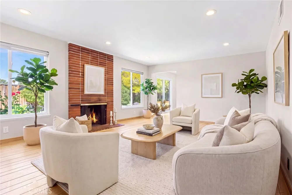 240 Los Felicas Walnut Creek, CA 94598