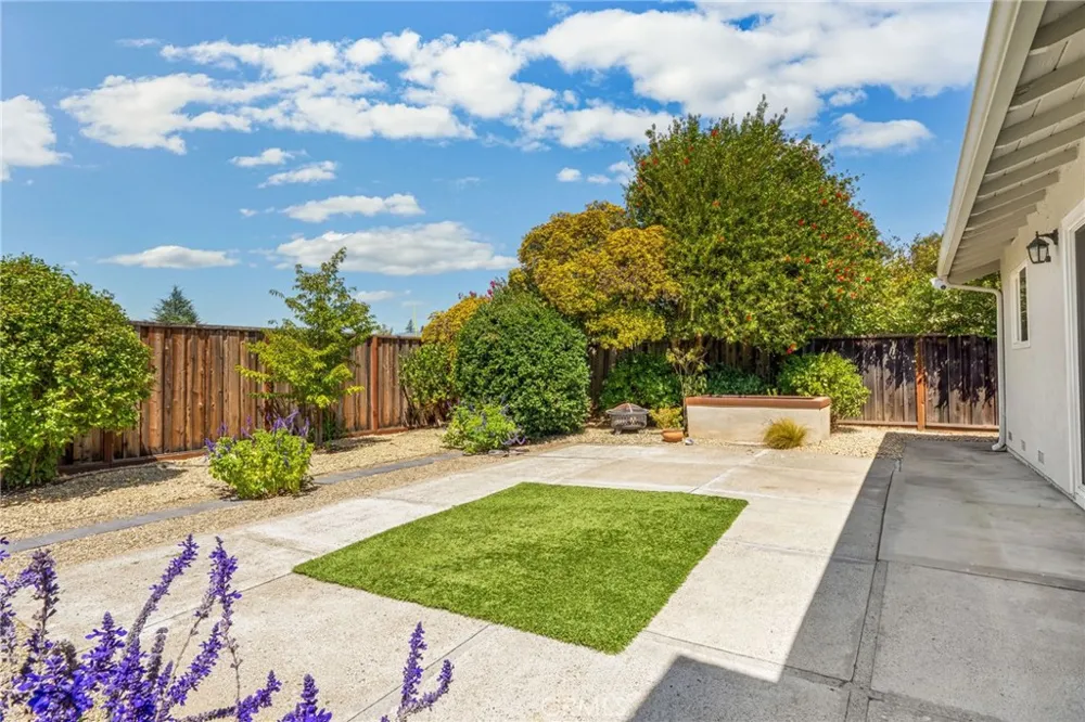 240 Los Felicas Walnut Creek, CA 94598