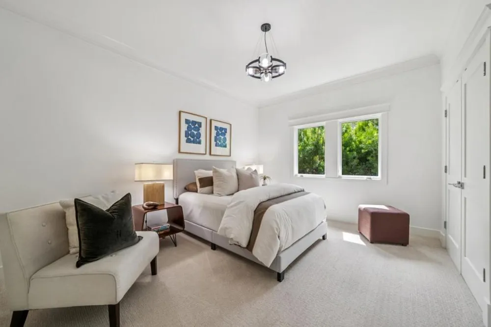 818 Crossway Road Burlingame, CA 94010