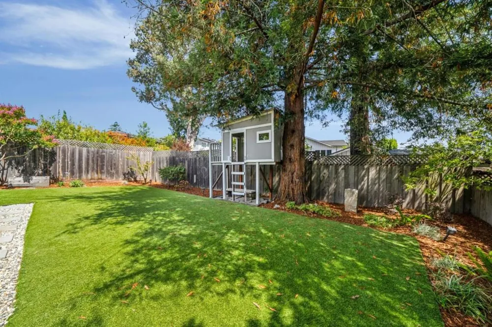 818 Crossway Road Burlingame, CA 94010