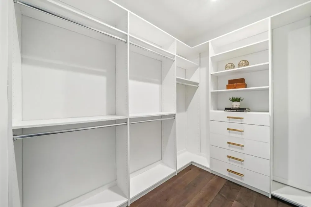 818 Crossway Road Burlingame, CA 94010