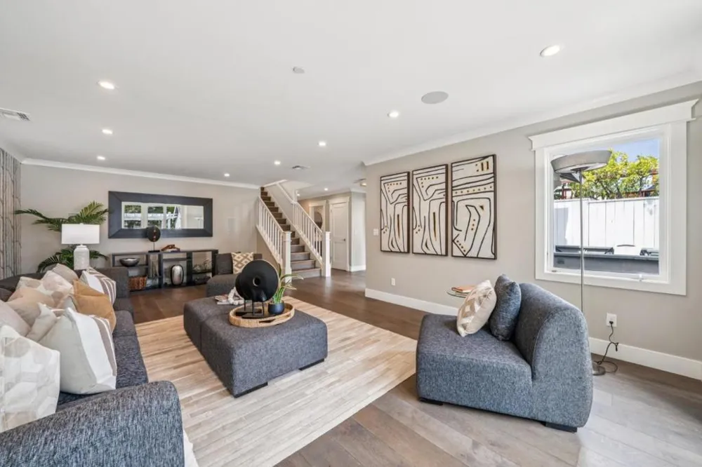 818 Crossway Road Burlingame, CA 94010
