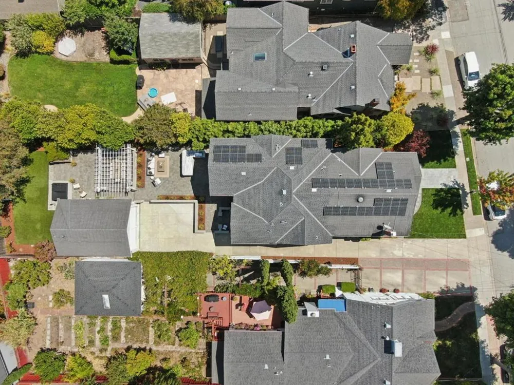 818 Crossway Road Burlingame, CA 94010