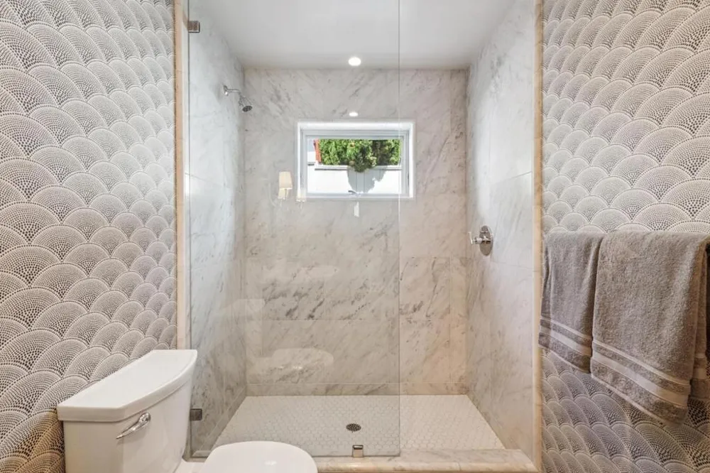 818 Crossway Road Burlingame, CA 94010