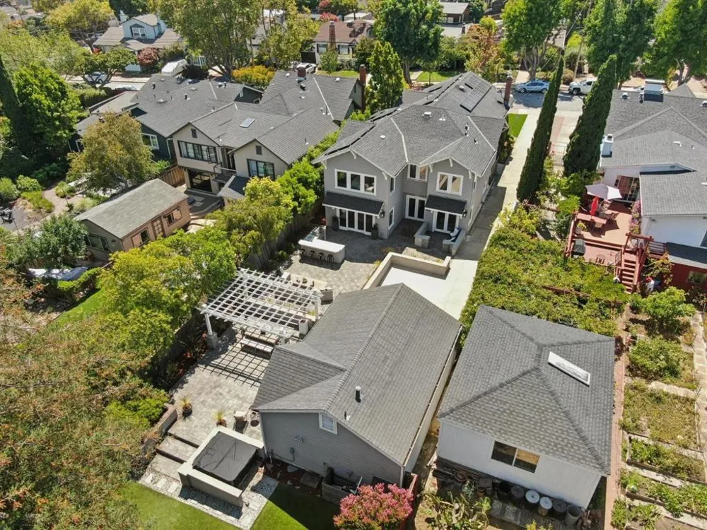 818 Crossway Road Burlingame, CA 94010