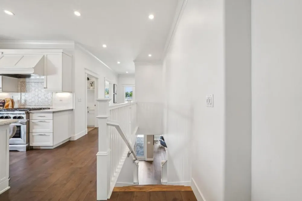 818 Crossway Road Burlingame, CA 94010
