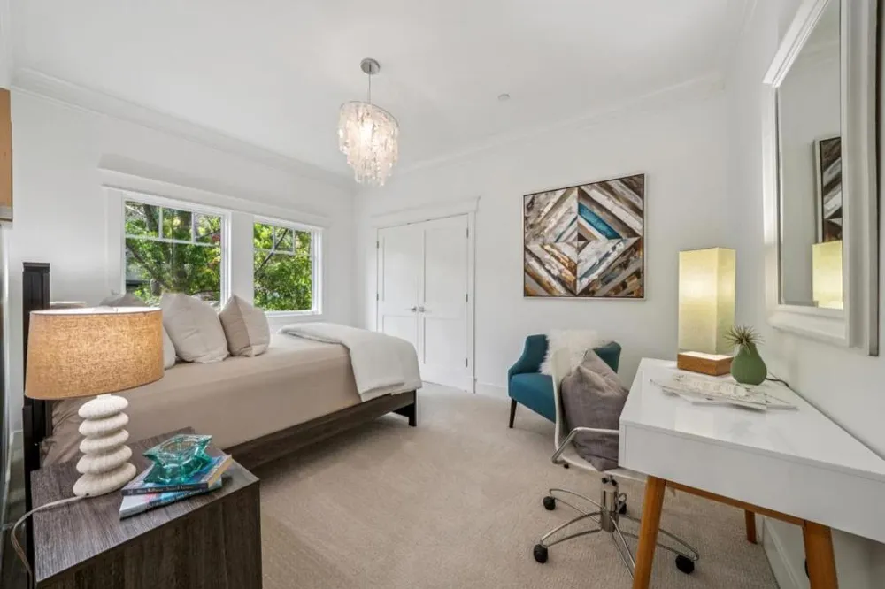 818 Crossway Road Burlingame, CA 94010